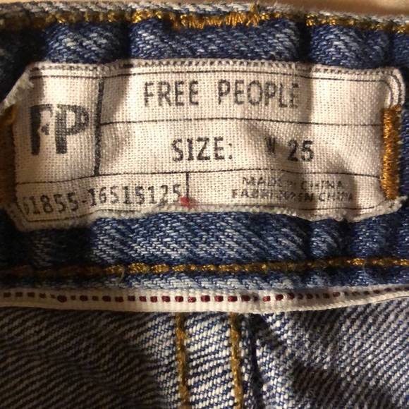 Free People SZ 25 shorts - Picture 3 of 4